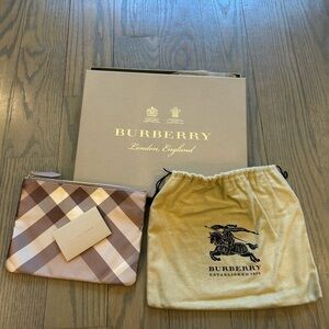 NEW Burberry Beige and Brown Checkered Pouch with Mirror